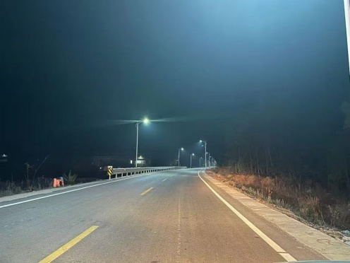 8-meter road solar lamp 8-meter road solar lamp